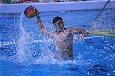 Amirhossein Heidari shooting in water polo